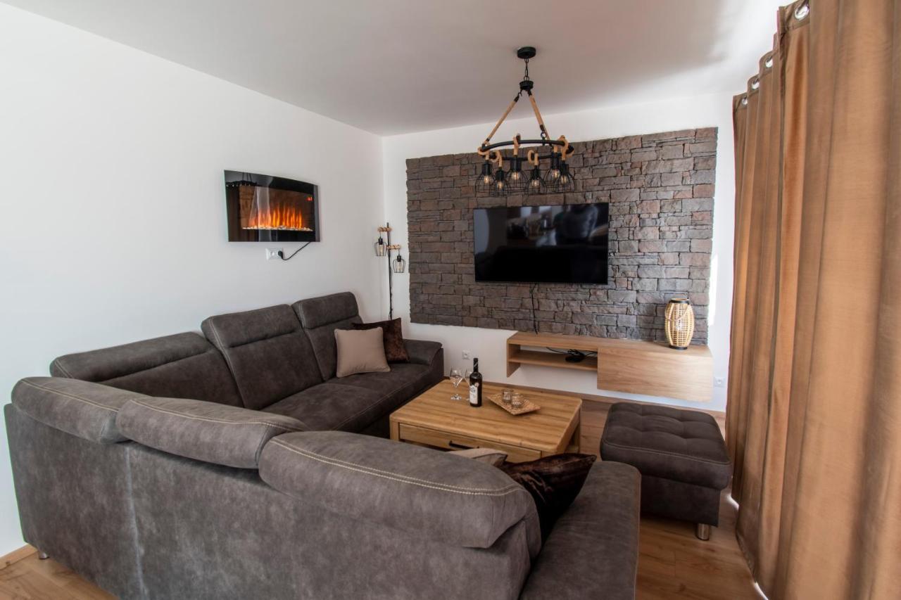 Apartman Jesienka, Hillside Dolny Kubin Exterior foto